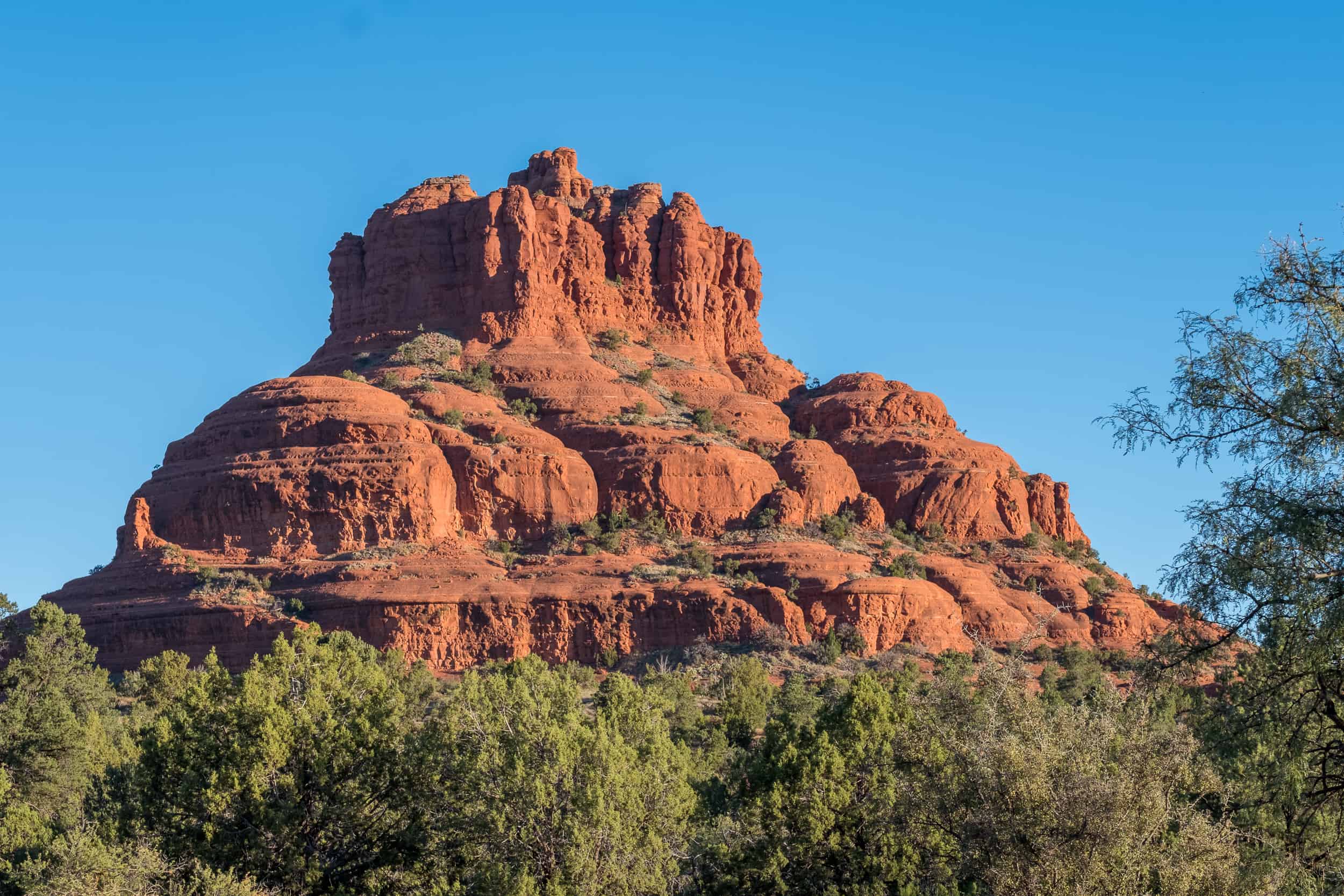 https://mdw-travel-data-us-east-1.s3.amazonaws.com/img/country/United-States/Sedona/img_03.jpg