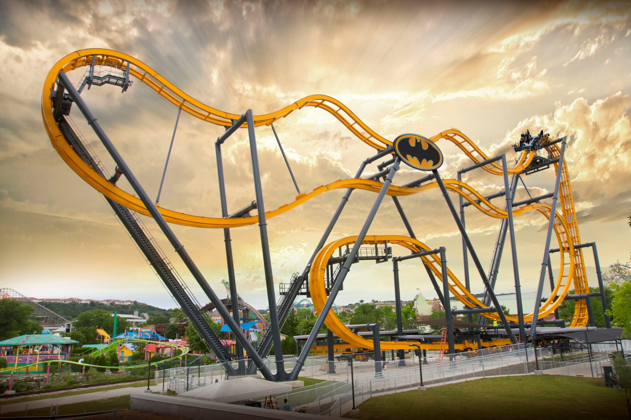 https://mdw-travel-data-us-east-1.s3.amazonaws.com/img/country/United-States/Six-Flags-Fiesta-Texas/img_00.jpg