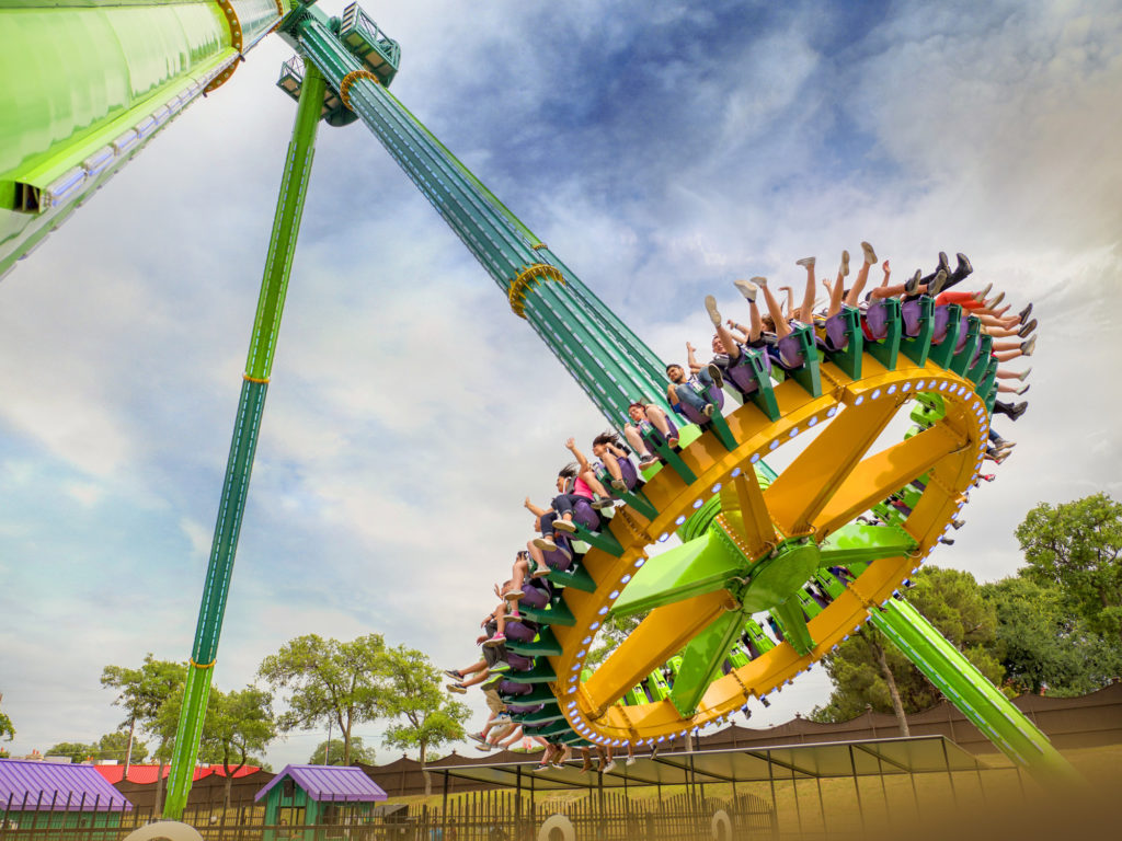 https://mdw-travel-data-us-east-1.s3.amazonaws.com/img/country/United-States/Six-Flags-Over-Texas/img_02.jpg