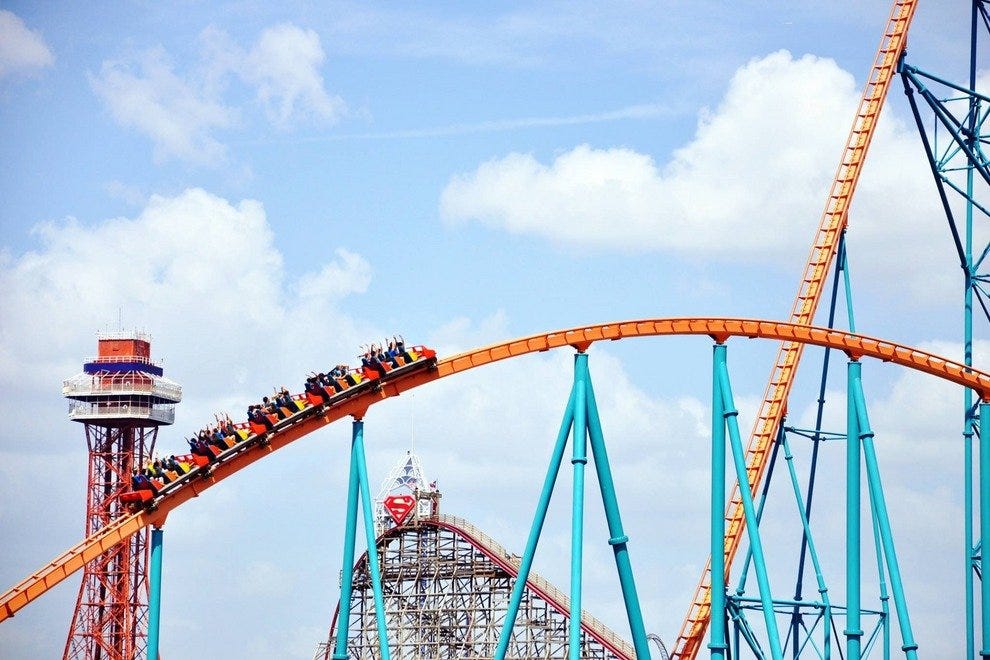 https://mdw-travel-data-us-east-1.s3.amazonaws.com/img/country/United-States/Six-Flags-Over-Texas/img_03.jpg