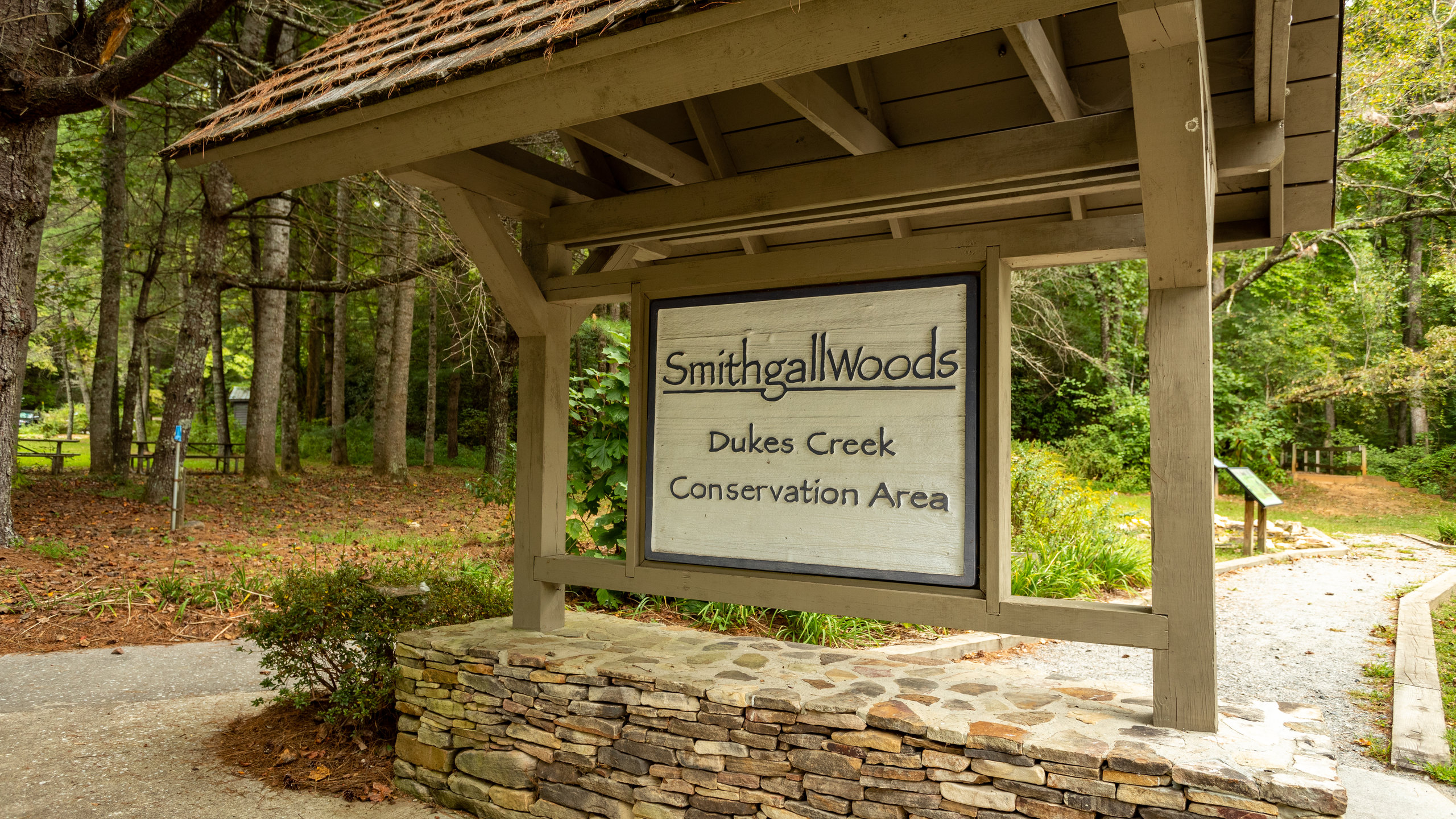 https://mdw-travel-data-us-east-1.s3.amazonaws.com/img/country/United-States/Smithgall-Woods-State-Park/img_03.jpg