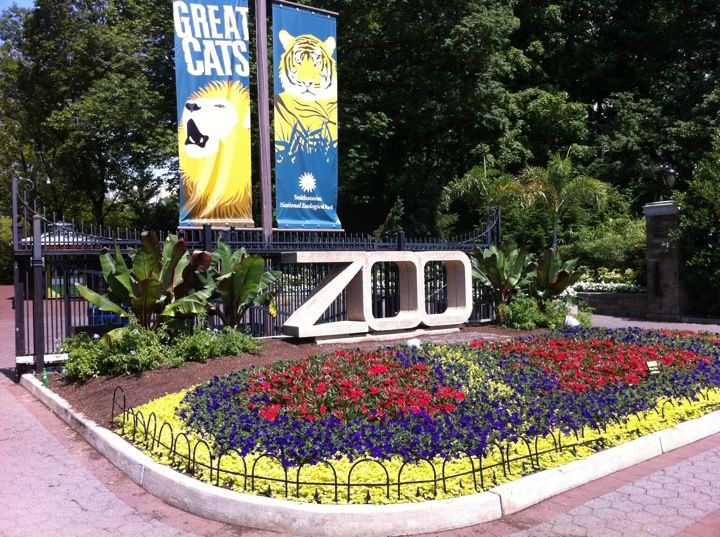 https://mdw-travel-data-us-east-1.s3.amazonaws.com/img/country/United-States/Smithsonian-National-Zoological-Park/img_02.jpg