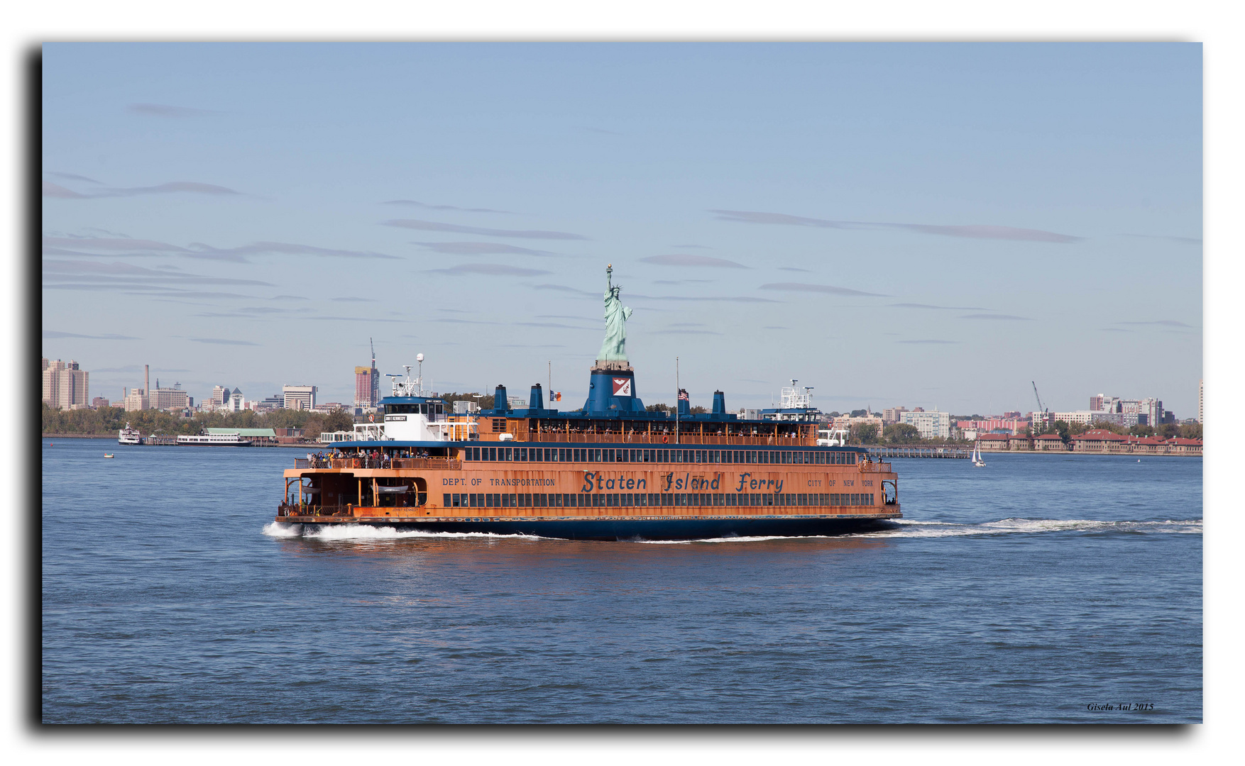 https://mdw-travel-data-us-east-1.s3.amazonaws.com/img/country/United-States/Staten-Island-Ferry/img_01.jpg