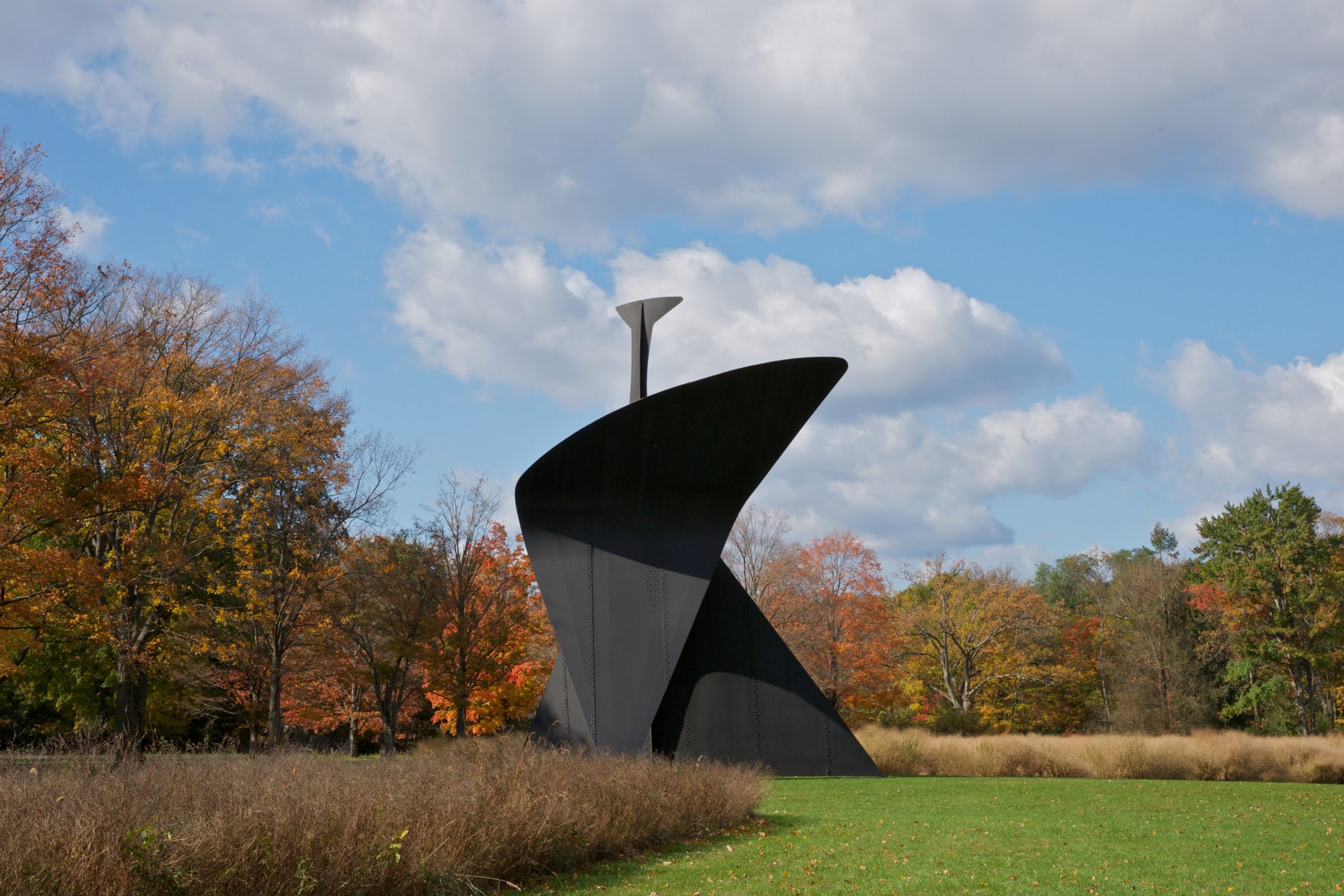 https://mdw-travel-data-us-east-1.s3.amazonaws.com/img/country/United-States/Storm-King-Art-Center/img_02.jpg