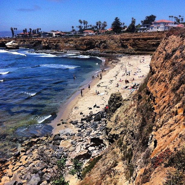 https://mdw-travel-data-us-east-1.s3.amazonaws.com/img/country/United-States/Sunset-Cliffs-Natural-Park/img_03.jpg