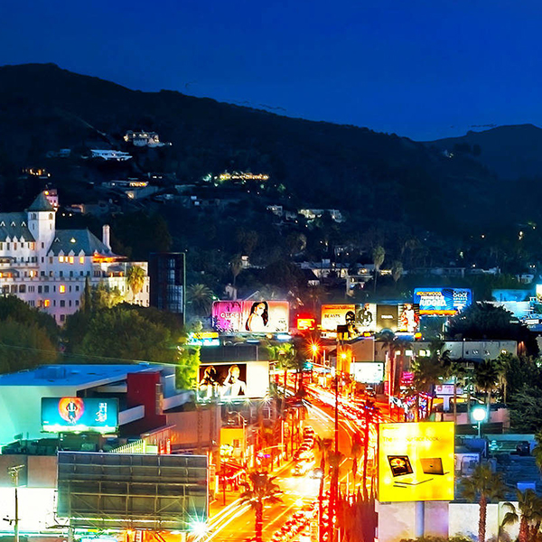 https://mdw-travel-data-us-east-1.s3.amazonaws.com/img/country/United-States/Sunset-Strip/img_01.jpg