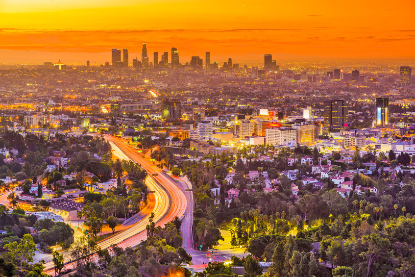 https://mdw-travel-data-us-east-1.s3.amazonaws.com/img/country/United-States/Sunset-Strip/img_02.jpg