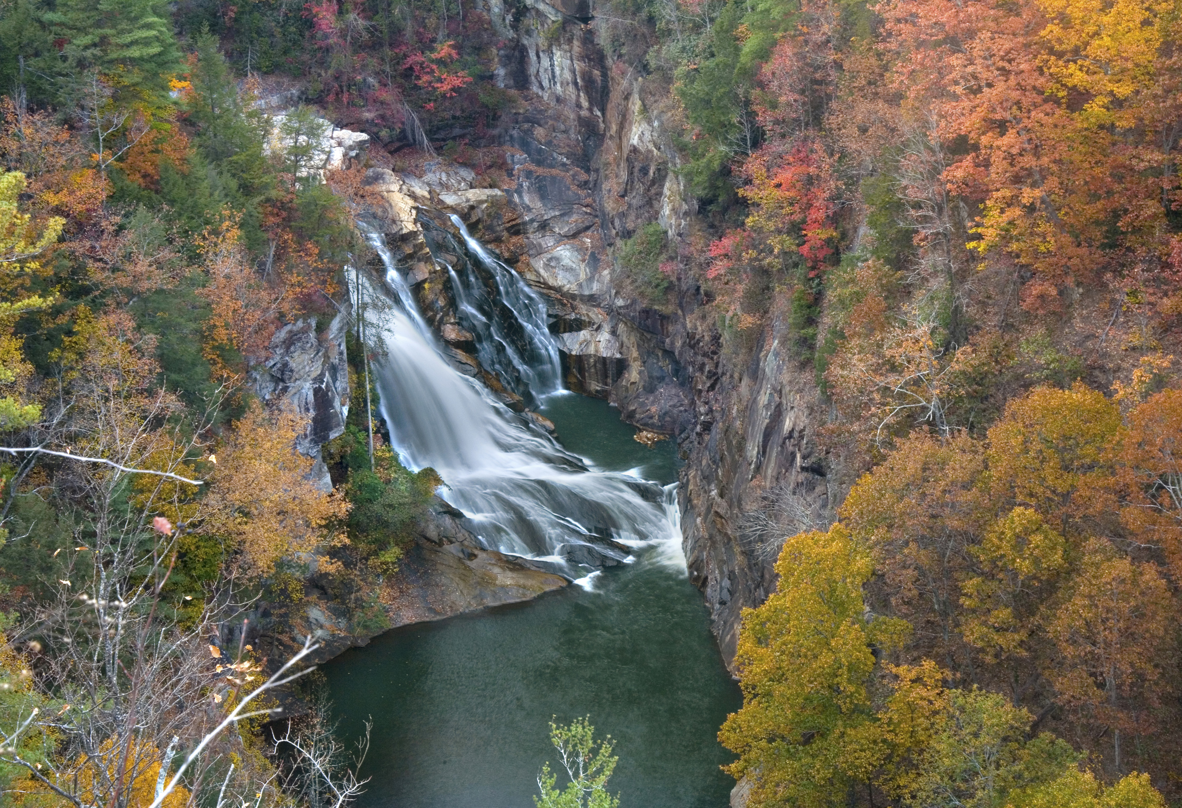 https://mdw-travel-data-us-east-1.s3.amazonaws.com/img/country/United-States/Tallulah-Gorge-State-Park/img_01.jpg