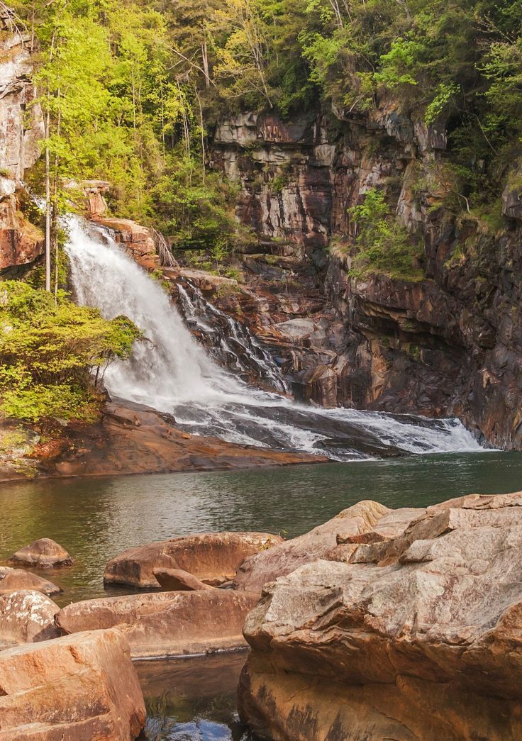 https://mdw-travel-data-us-east-1.s3.amazonaws.com/img/country/United-States/Tallulah-Gorge-State-Park/img_03.jpg