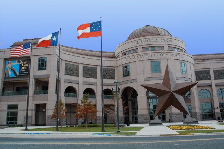 https://mdw-travel-data-us-east-1.s3.amazonaws.com/img/country/United-States/Texas-State-History-Museum/img_02.jpg