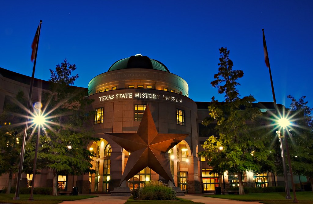 https://mdw-travel-data-us-east-1.s3.amazonaws.com/img/country/United-States/Texas-State-History-Museum/img_05.jpg