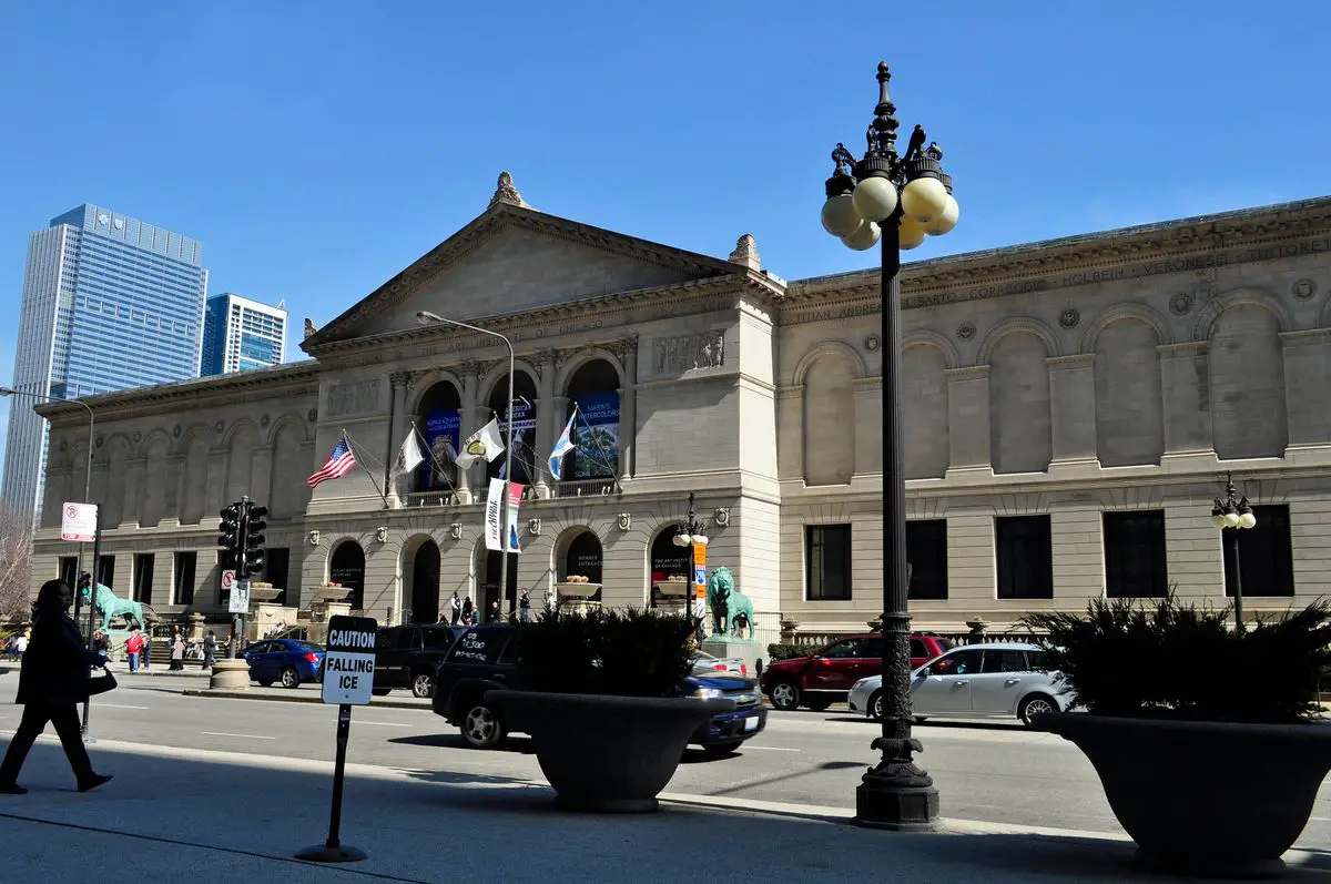 https://mdw-travel-data-us-east-1.s3.amazonaws.com/img/country/United-States/The-Art-Institute-of-Chicago/img_01.jpg