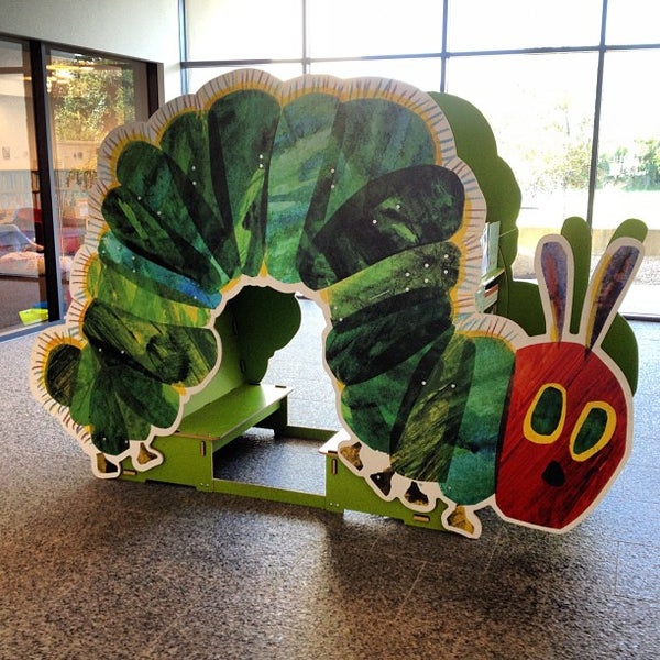 https://mdw-travel-data-us-east-1.s3.amazonaws.com/img/country/United-States/The-Eric-Carle-Museum-of-Picture-Book-Art/img_03.jpg