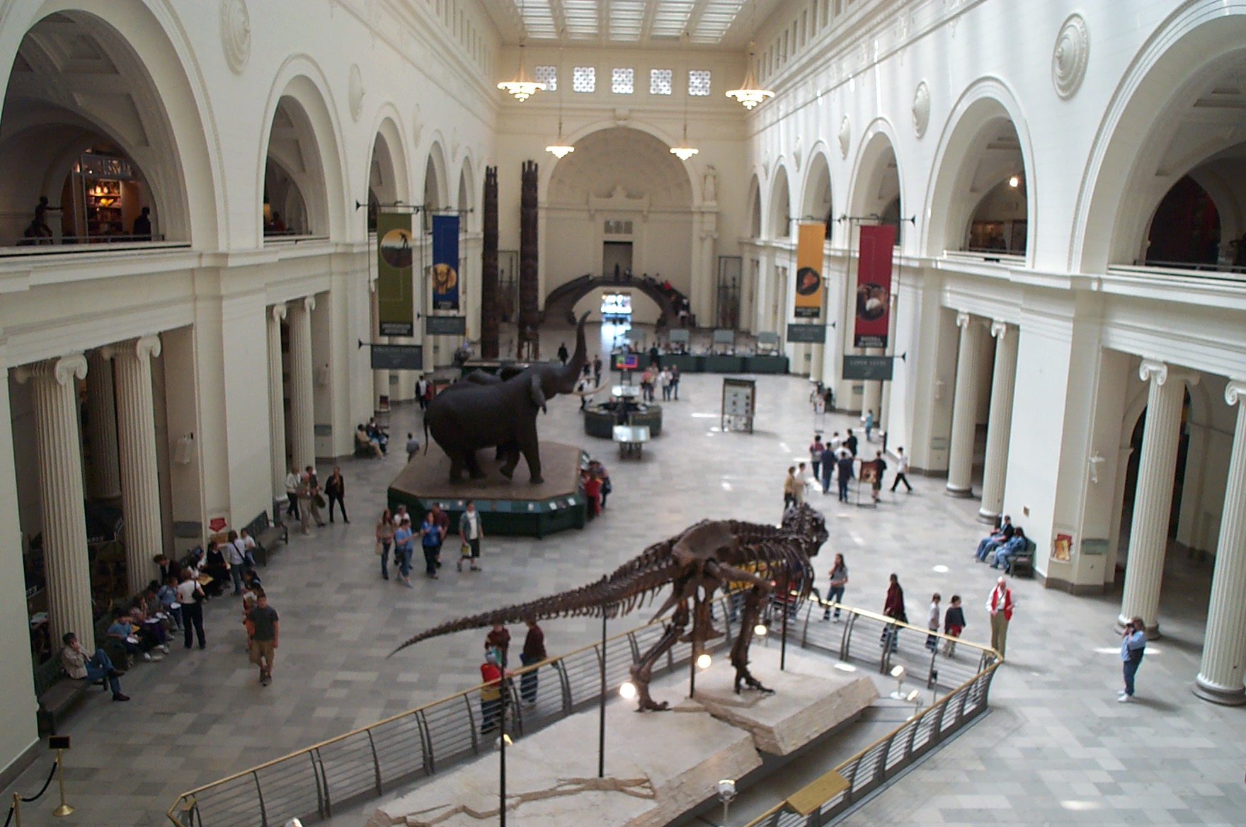 https://mdw-travel-data-us-east-1.s3.amazonaws.com/img/country/United-States/The-Field-Museum/img_04.jpg