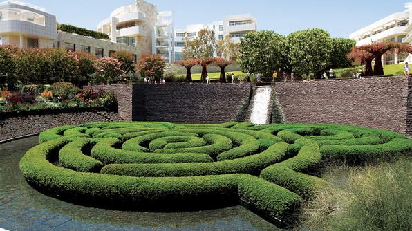https://mdw-travel-data-us-east-1.s3.amazonaws.com/img/country/United-States/The-Getty-Center/img_04.jpg