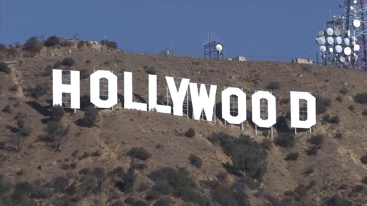https://mdw-travel-data-us-east-1.s3.amazonaws.com/img/country/United-States/The-Hollywood-Sign/img_03.jpg