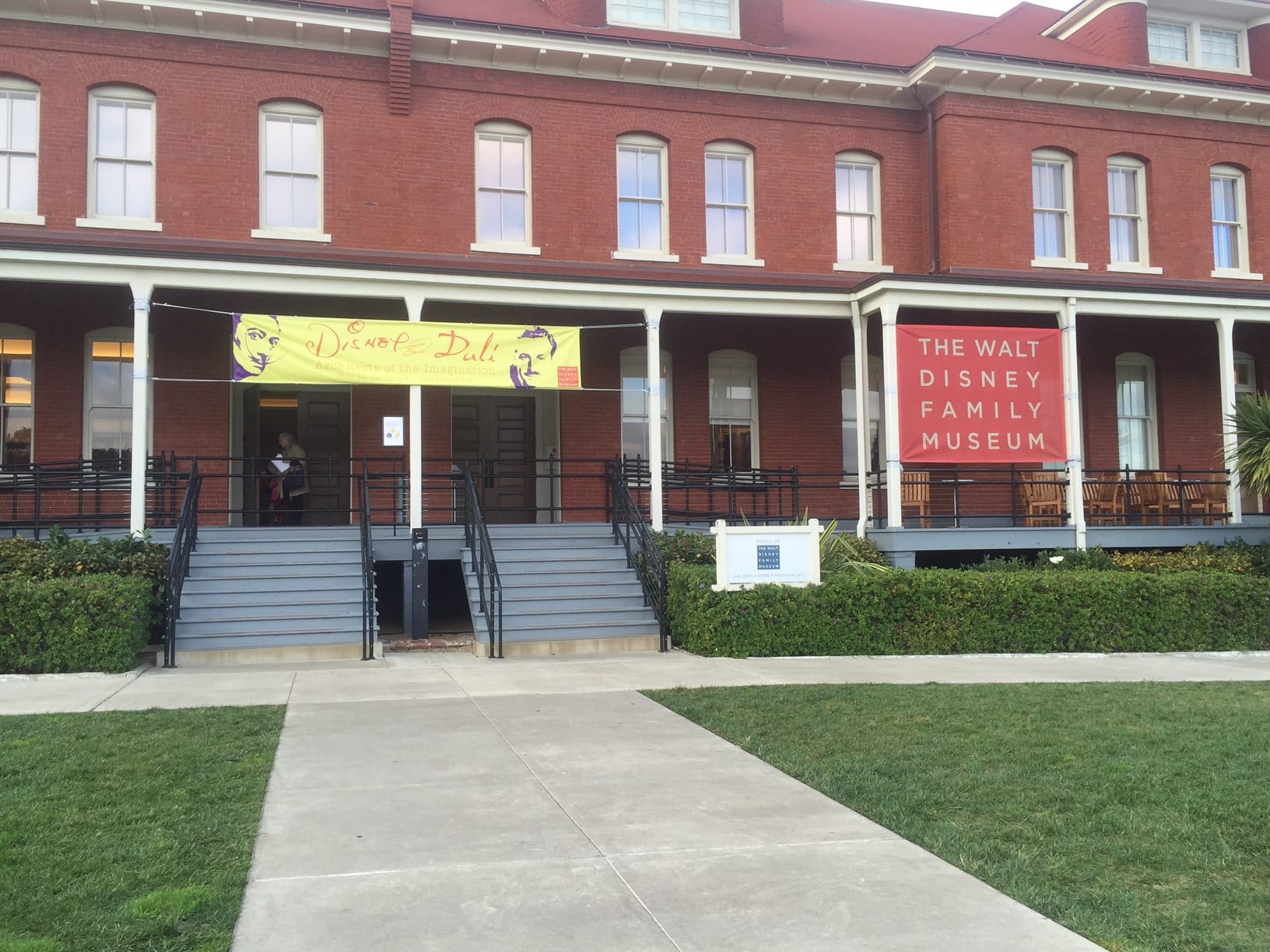 https://mdw-travel-data-us-east-1.s3.amazonaws.com/img/country/United-States/The-Walt-Disney-Family-Museum/img_00.jpg