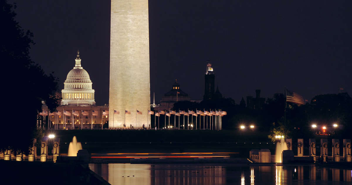 https://mdw-travel-data-us-east-1.s3.amazonaws.com/img/country/United-States/This-is-the-Place-Monument/img_02.jpg