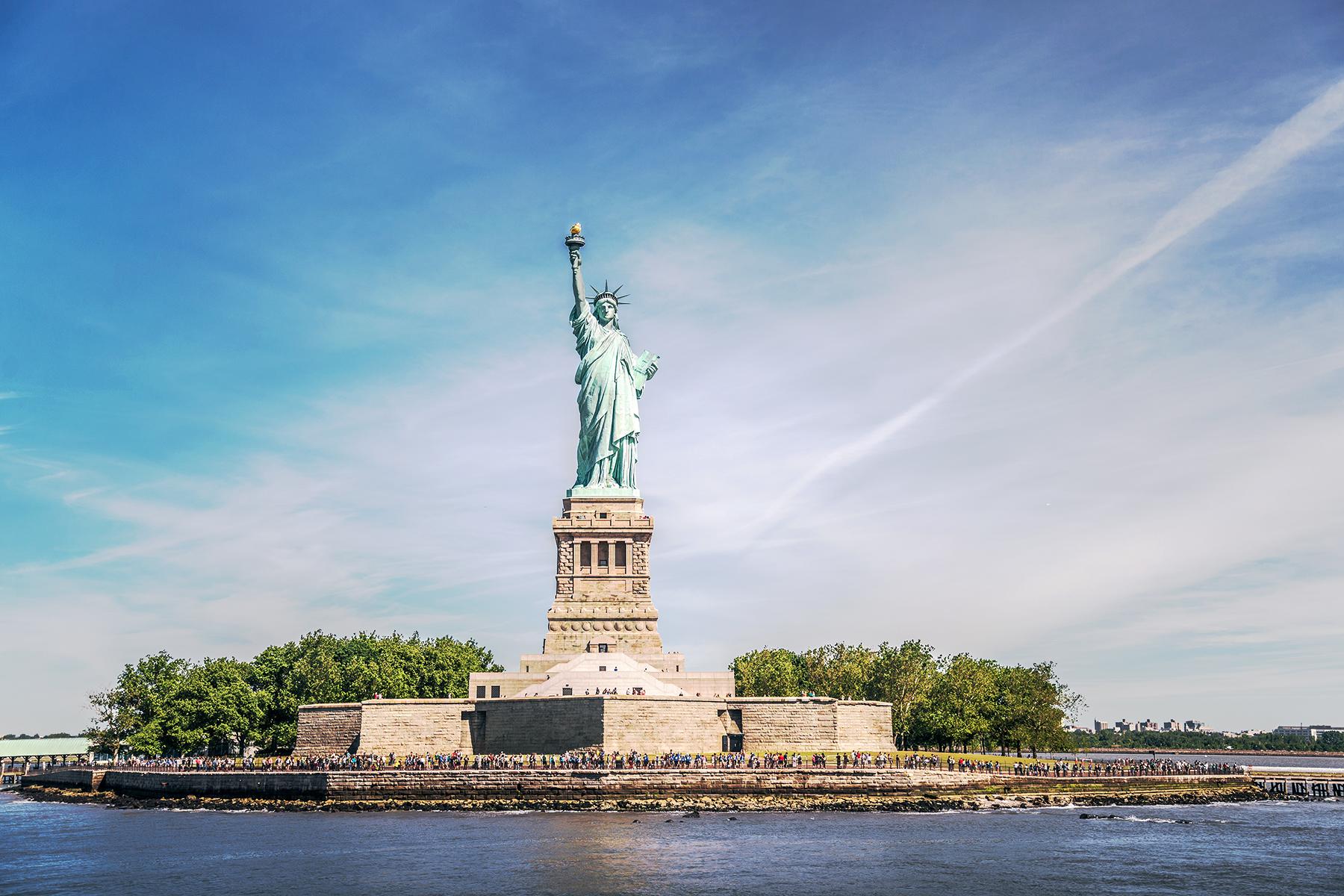 https://mdw-travel-data-us-east-1.s3.amazonaws.com/img/country/United-States/This-is-the-Place-Monument/img_05.jpg