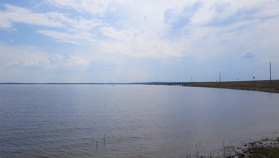 https://mdw-travel-data-us-east-1.s3.amazonaws.com/img/country/United-States/Toledo-Bend-Reservoir/img_03.jpg
