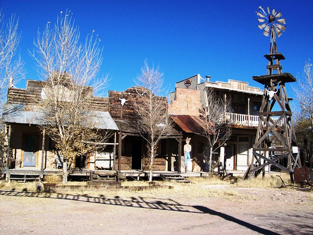 https://mdw-travel-data-us-east-1.s3.amazonaws.com/img/country/United-States/Tombstone-Historic-District/img_03.jpg