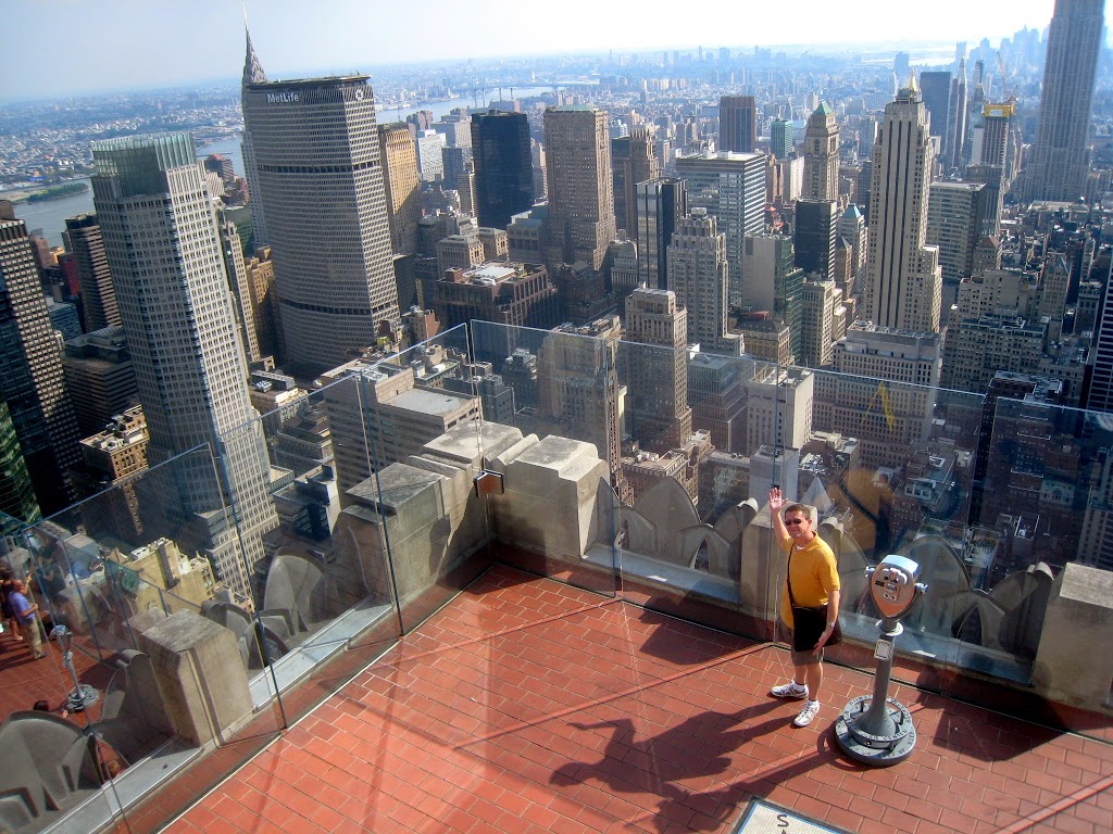 https://mdw-travel-data-us-east-1.s3.amazonaws.com/img/country/United-States/Top-of-the-Rock-Observation-Deck/img_00.jpg