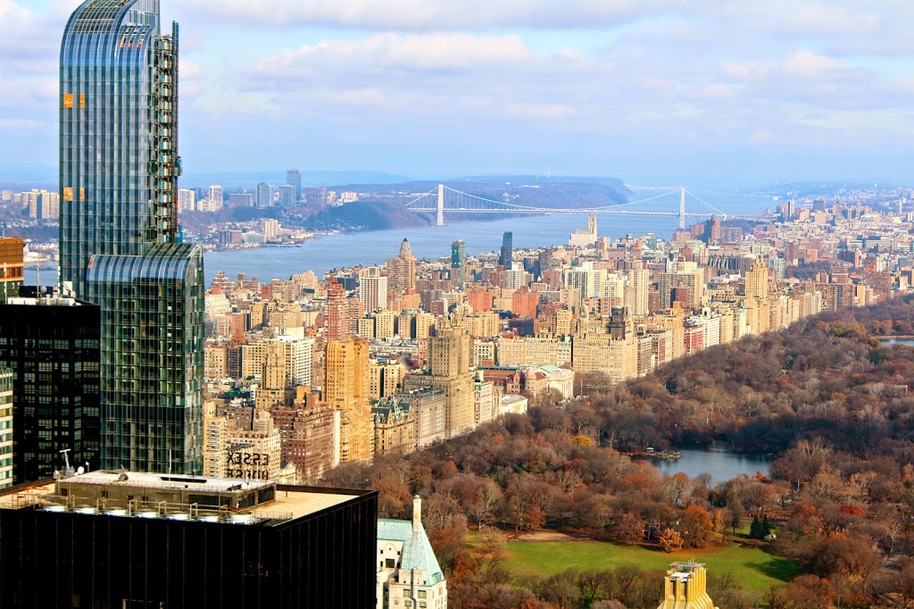 https://mdw-travel-data-us-east-1.s3.amazonaws.com/img/country/United-States/Top-of-the-Rock-Observation-Deck/img_03.jpg
