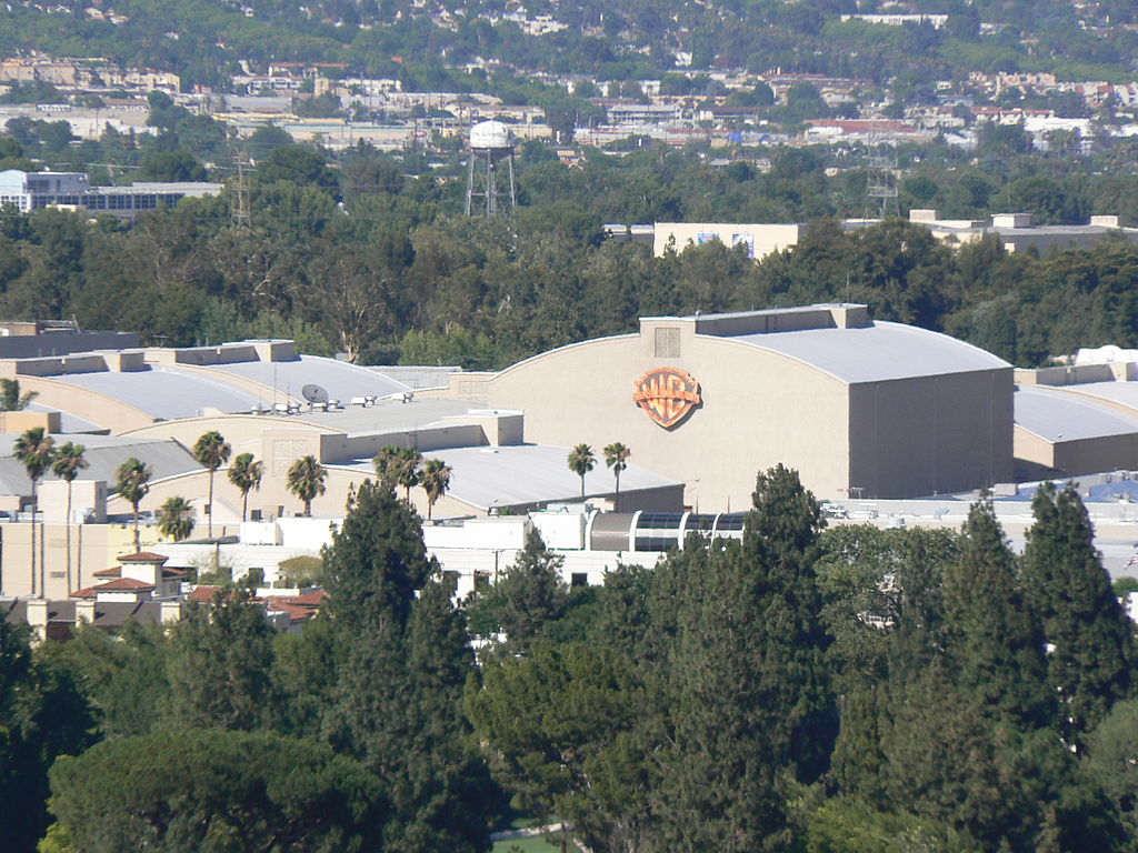 https://mdw-travel-data-us-east-1.s3.amazonaws.com/img/country/United-States/Warner-Bros-Studio-Tour-Hollywood/img_00.jpg
