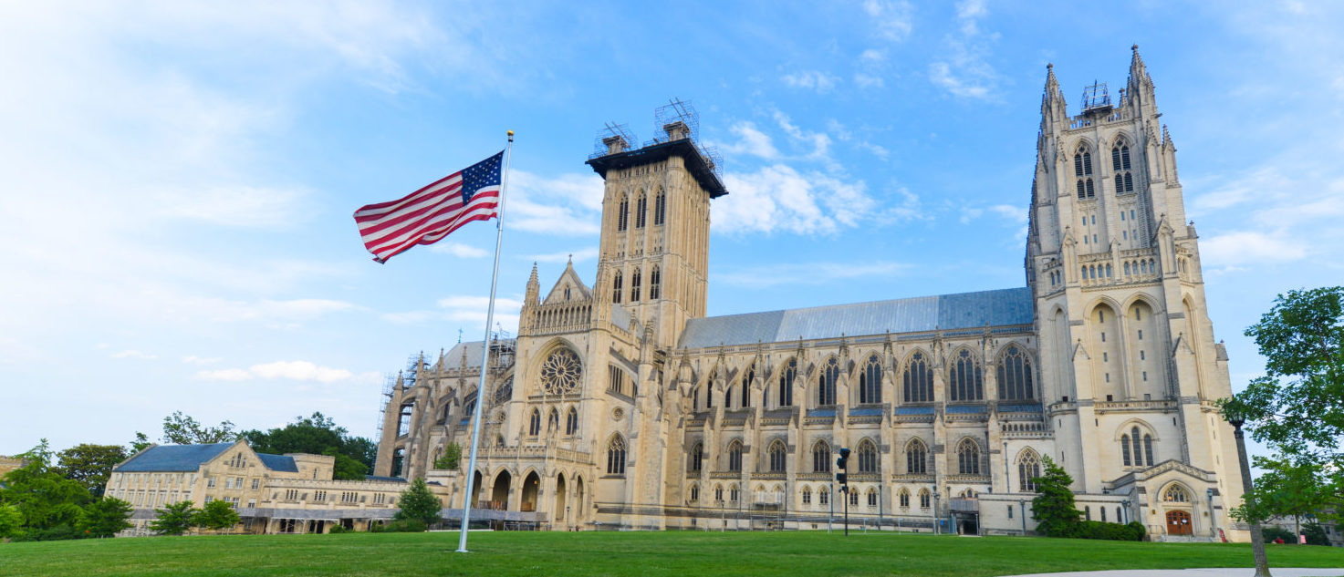 https://mdw-travel-data-us-east-1.s3.amazonaws.com/img/country/United-States/Washington-National-Cathedral/img_03.jpg