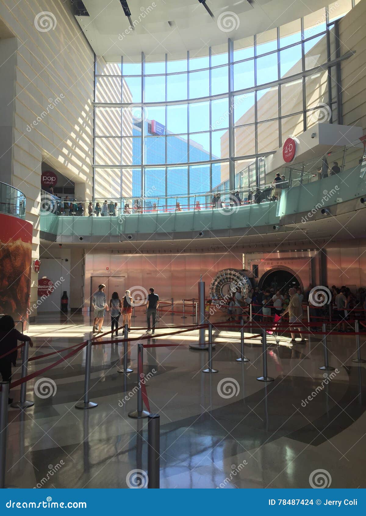 https://mdw-travel-data-us-east-1.s3.amazonaws.com/img/country/United-States/World-of-Coca-Cola/img_04.jpg