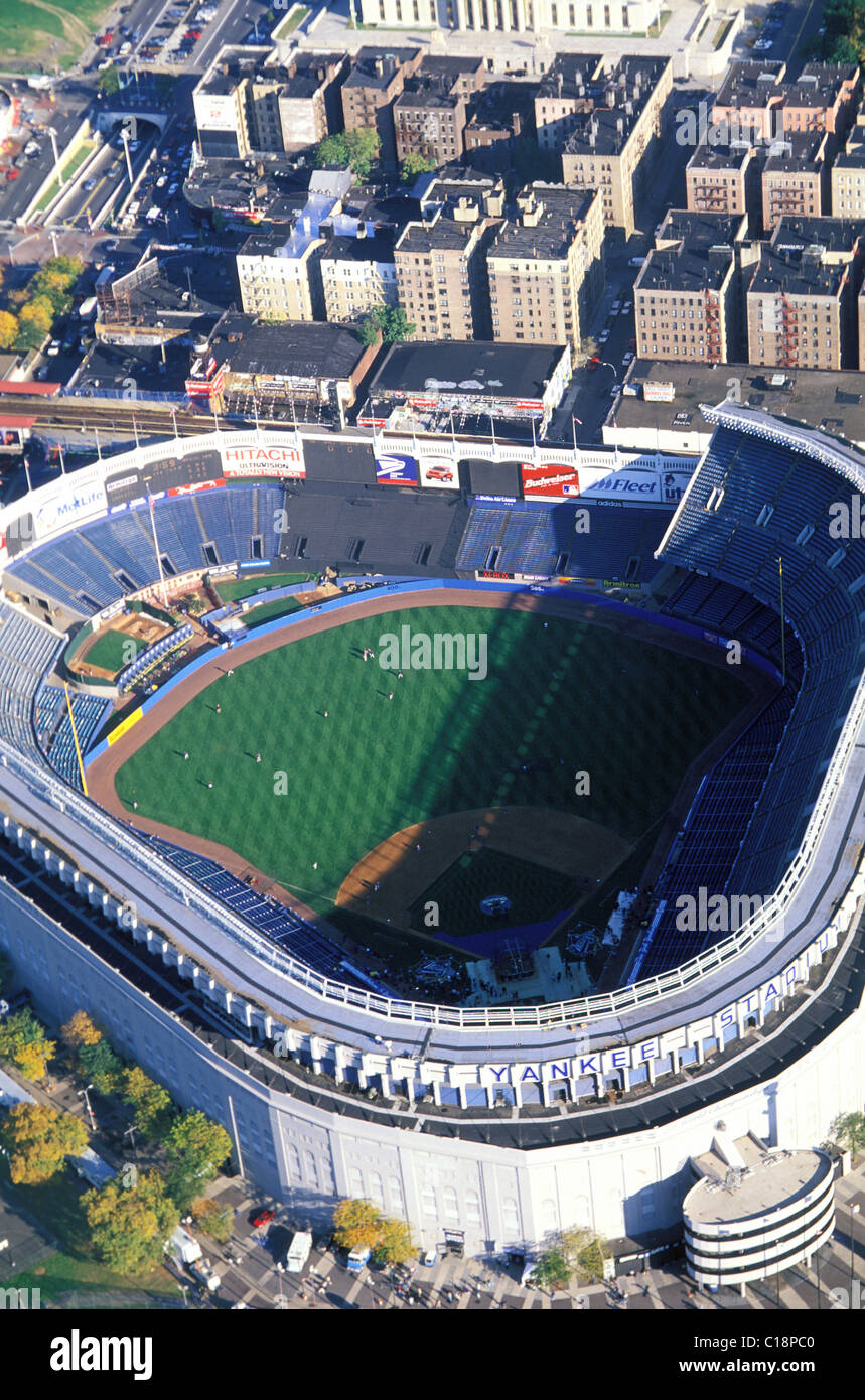 https://mdw-travel-data-us-east-1.s3.amazonaws.com/img/country/United-States/Yankee-Stadium/img_01.jpg