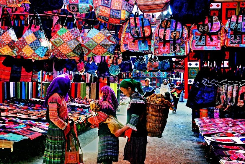 https://mdw-travel-data-us-east-1.s3.amazonaws.com/img/country/Vietnam/Bac-Ha-Market/img_01.jpg