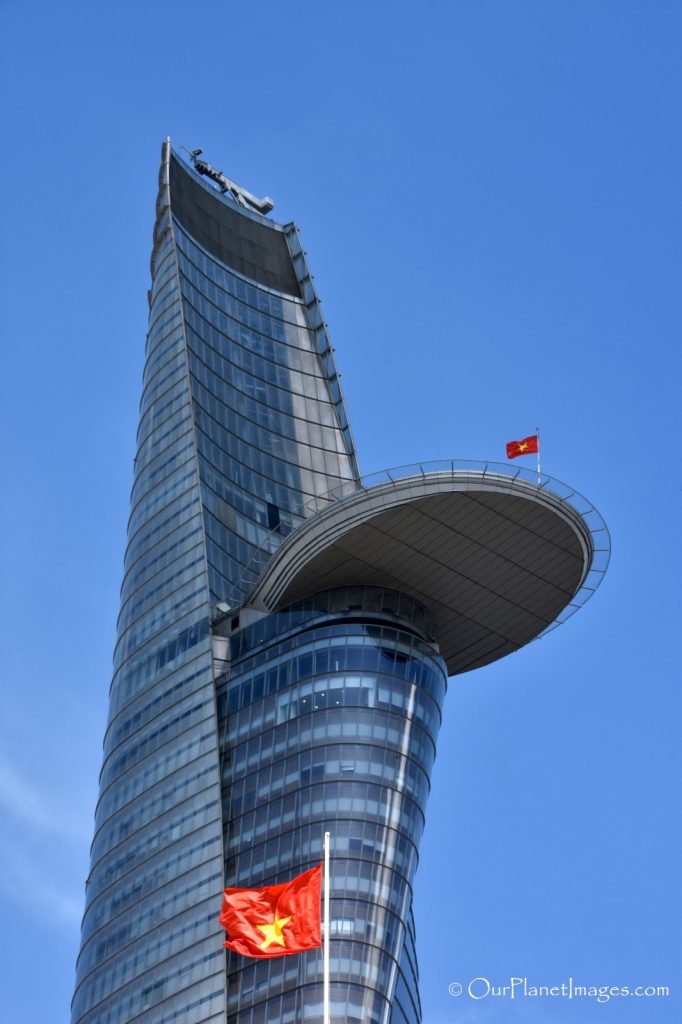 https://mdw-travel-data-us-east-1.s3.amazonaws.com/img/country/Vietnam/Bitexco-Financial-Tower/img_00.jpg
