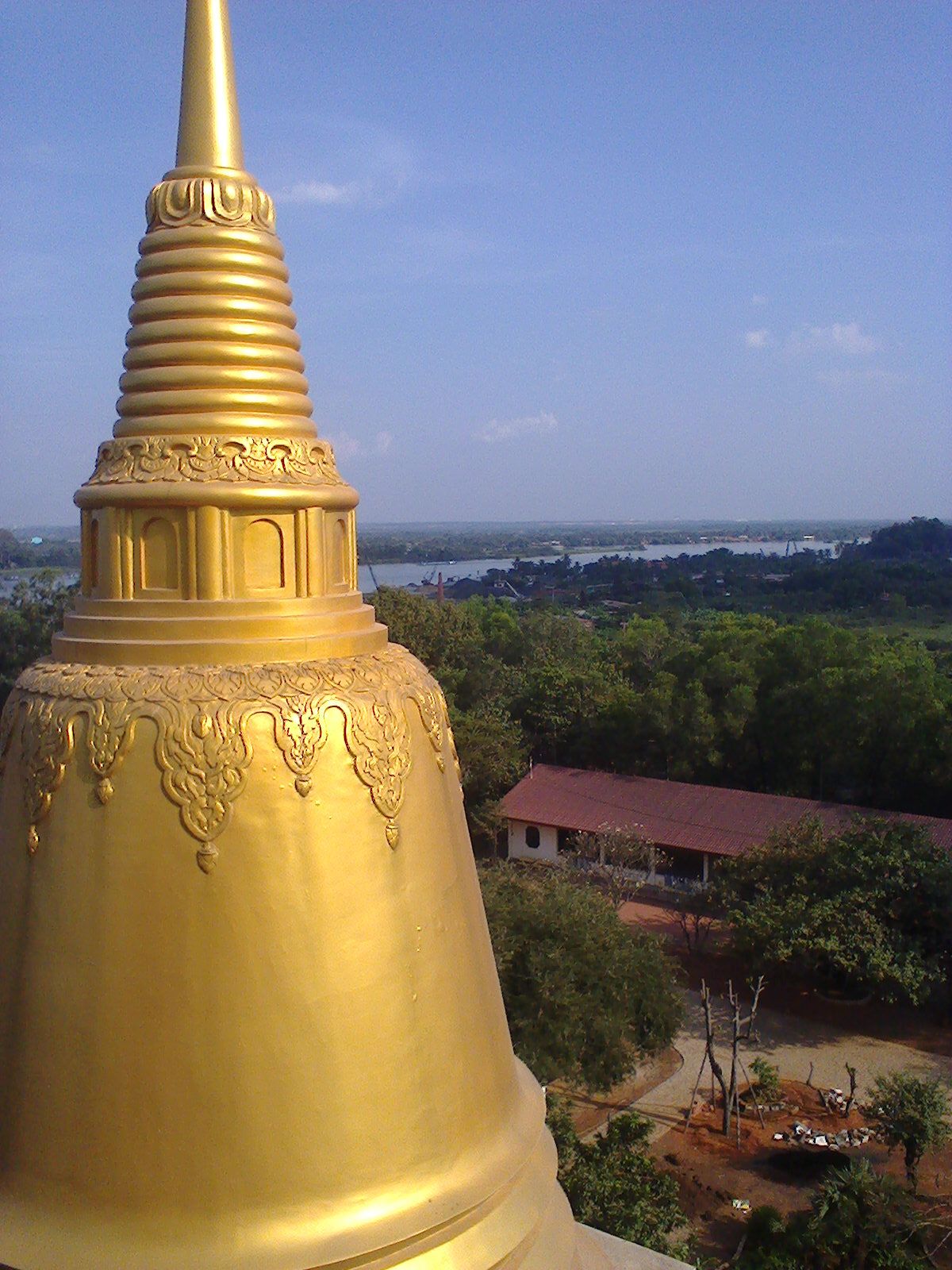 https://mdw-travel-data-us-east-1.s3.amazonaws.com/img/country/Vietnam/Buu-Long-Pagoda/img_02.jpg