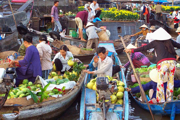 https://mdw-travel-data-us-east-1.s3.amazonaws.com/img/country/Vietnam/Cai-Be-Floating-Market/img_01.jpg