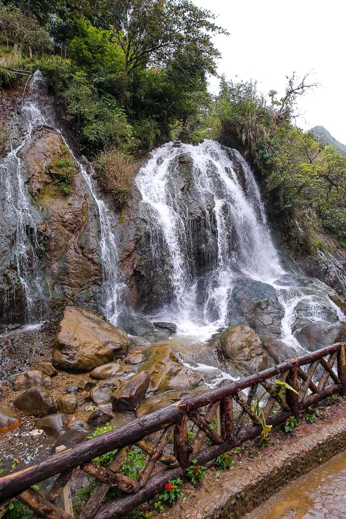https://mdw-travel-data-us-east-1.s3.amazonaws.com/img/country/Vietnam/Cat-Cat-Village/img_03.jpg