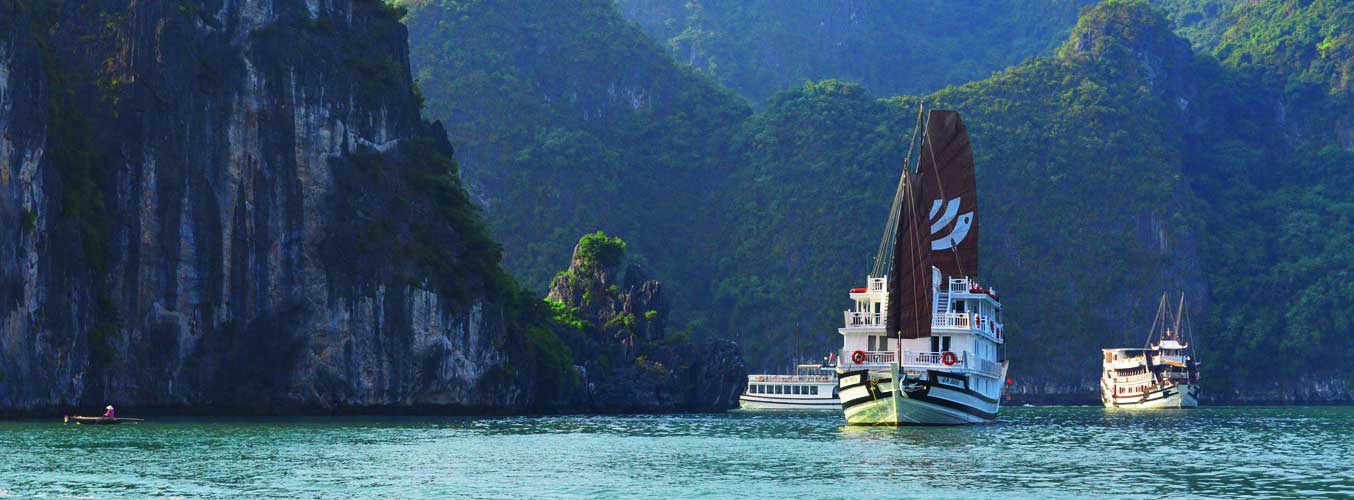 https://mdw-travel-data-us-east-1.s3.amazonaws.com/img/country/Vietnam/Chuong-Beach/img_03.jpg