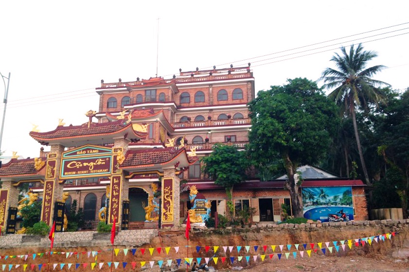 https://mdw-travel-data-us-east-1.s3.amazonaws.com/img/country/Vietnam/Coi-Nguon-Museum/img_00.jpg