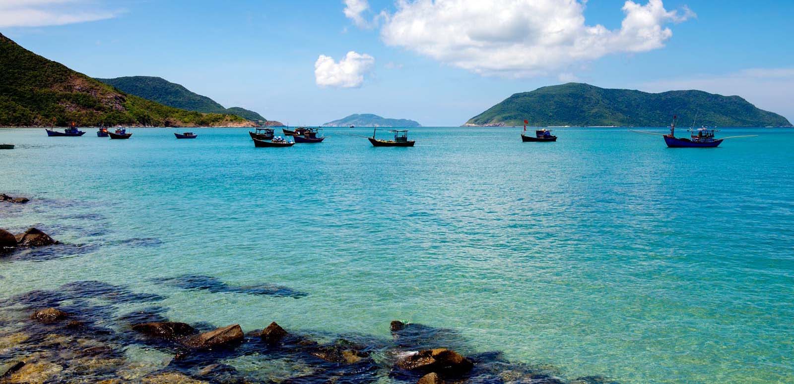 https://mdw-travel-data-us-east-1.s3.amazonaws.com/img/country/Vietnam/Con-Son-Island/img_01.jpg