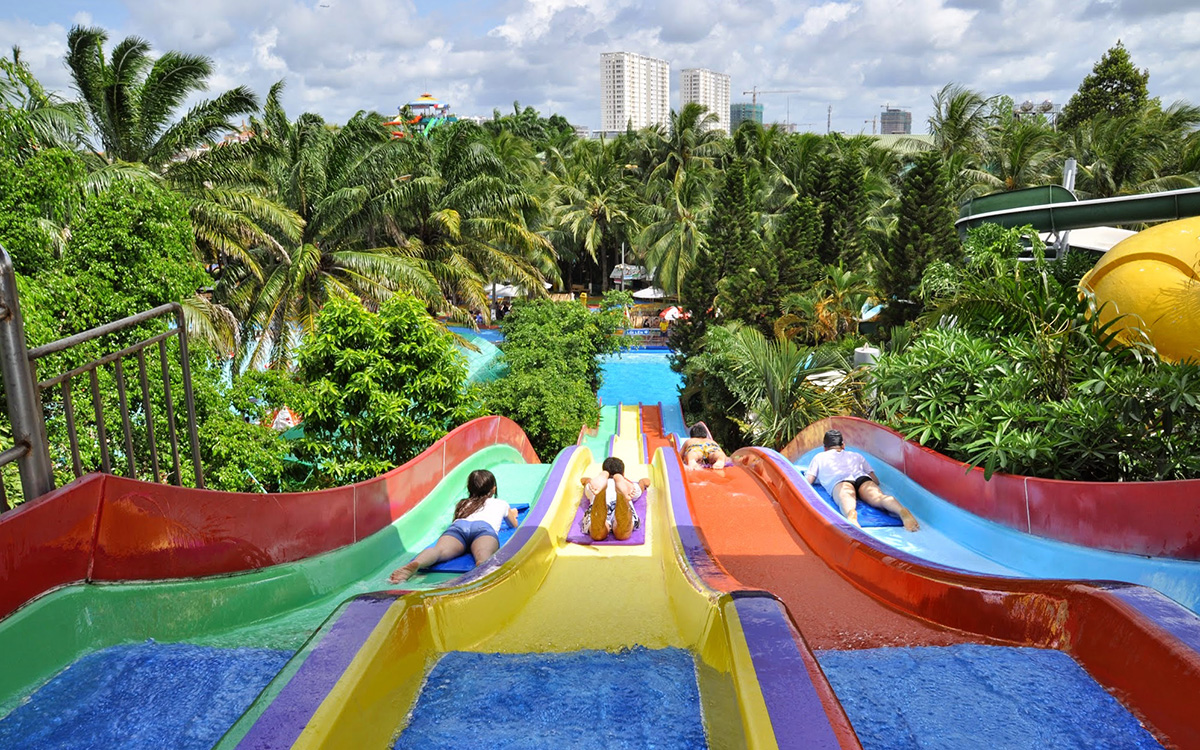 https://mdw-travel-data-us-east-1.s3.amazonaws.com/img/country/Vietnam/Dam-Sen-Water-Park/img_01.jpg