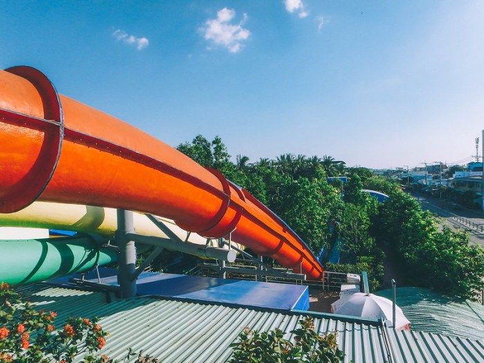 https://mdw-travel-data-us-east-1.s3.amazonaws.com/img/country/Vietnam/Dam-Sen-Water-Park/img_03.jpg