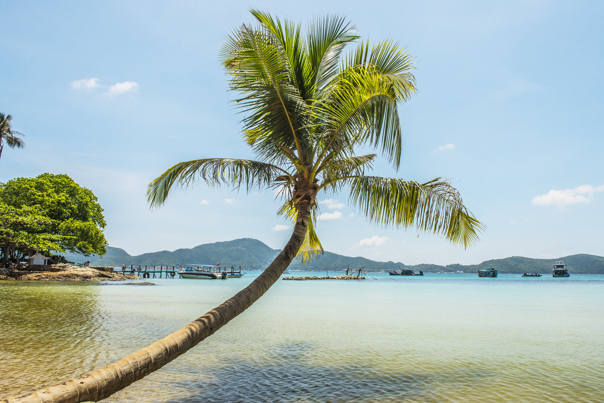 https://mdw-travel-data-us-east-1.s3.amazonaws.com/img/country/Vietnam/Dau-Be-Island/img_02.jpg
