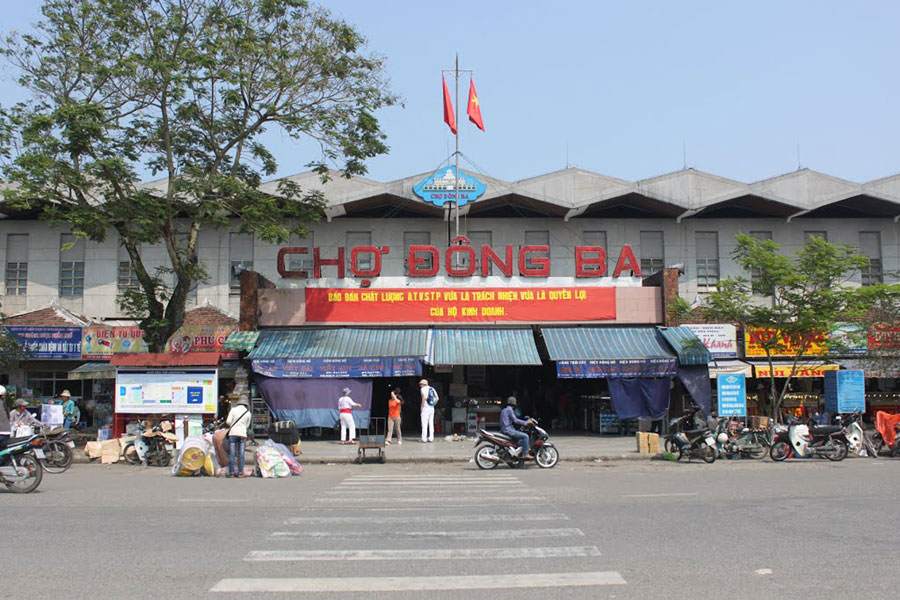 https://mdw-travel-data-us-east-1.s3.amazonaws.com/img/country/Vietnam/Dong-Ba-Market/img_00.jpg
