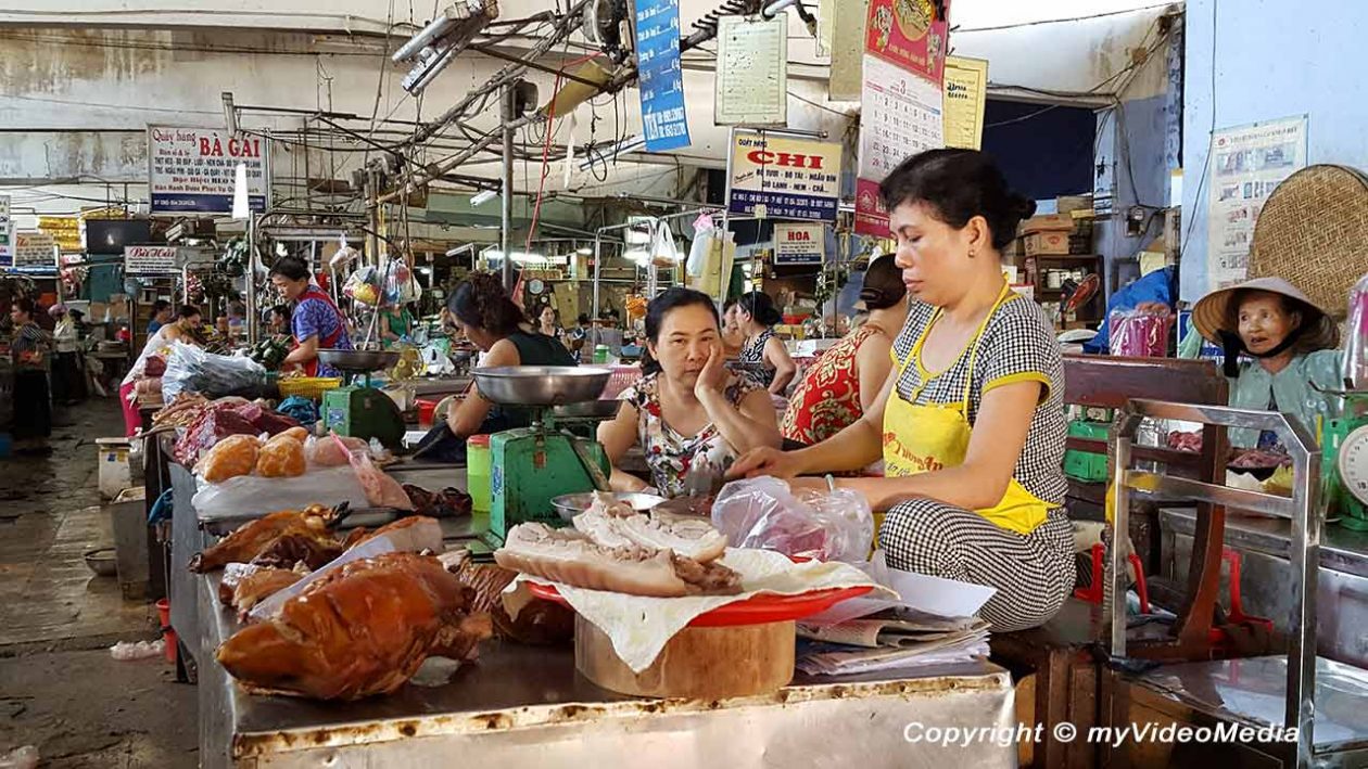 https://mdw-travel-data-us-east-1.s3.amazonaws.com/img/country/Vietnam/Dong-Ba-Market/img_01.jpg