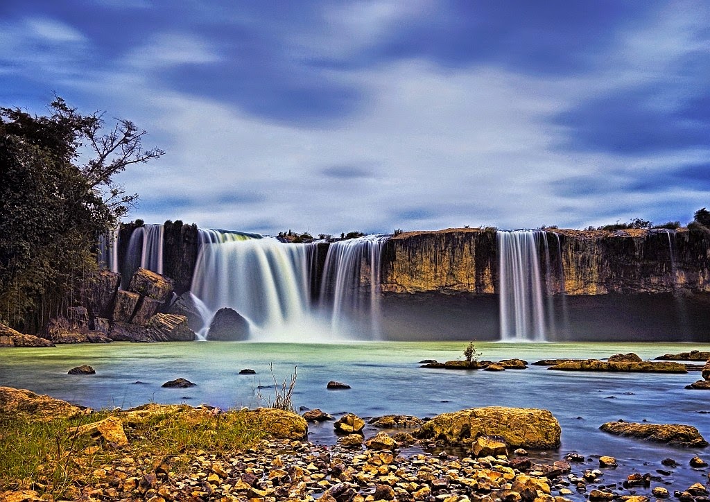 https://mdw-travel-data-us-east-1.s3.amazonaws.com/img/country/Vietnam/Dray-Nur-Waterfall/img_04.jpg