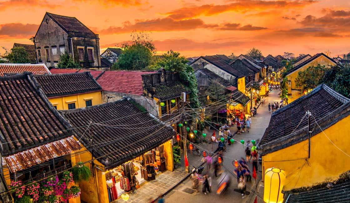 https://mdw-travel-data-us-east-1.s3.amazonaws.com/img/country/Vietnam/Eagle-Field/img_03.jpg
