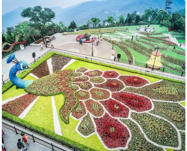 https://mdw-travel-data-us-east-1.s3.amazonaws.com/img/country/Vietnam/Flower-Garden-Le-Jardin-DAmour/img_03.jpg