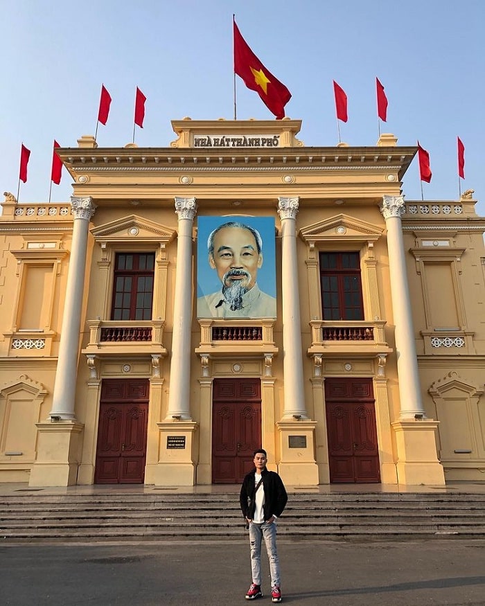 https://mdw-travel-data-us-east-1.s3.amazonaws.com/img/country/Vietnam/Hai-Phong-Opera-House/img_01.jpg