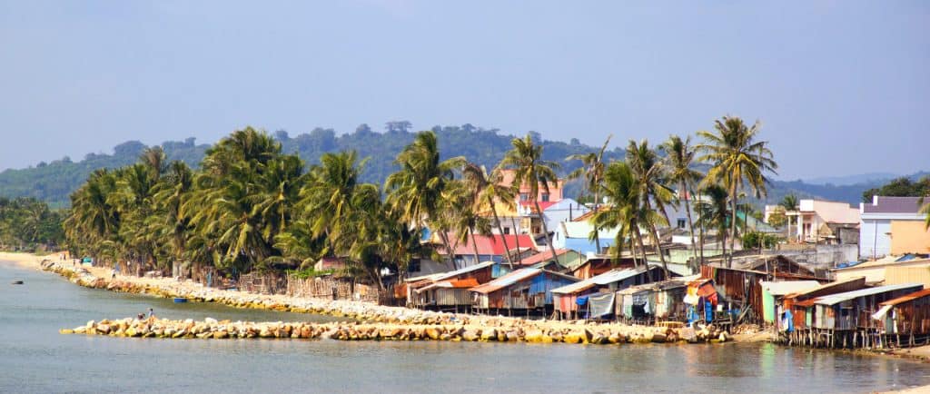 https://mdw-travel-data-us-east-1.s3.amazonaws.com/img/country/Vietnam/Ham-Ninh-Fishing-Village/img_01.jpg