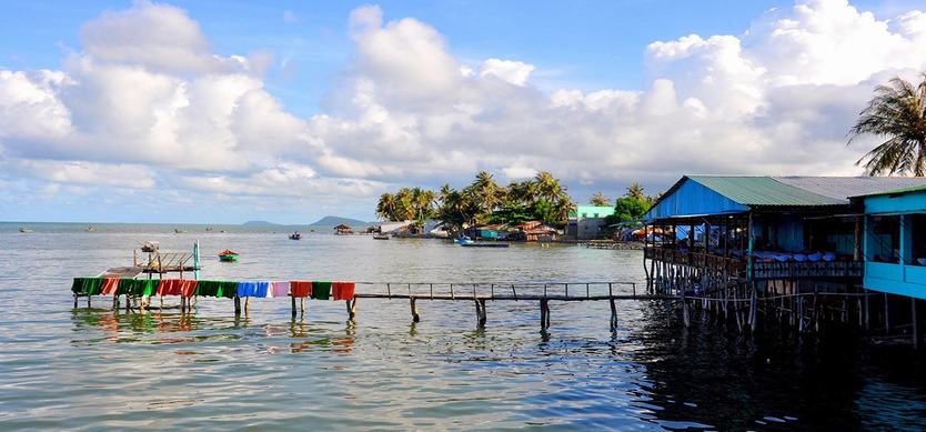https://mdw-travel-data-us-east-1.s3.amazonaws.com/img/country/Vietnam/Ham-Ninh-Fishing-Village/img_03.jpg